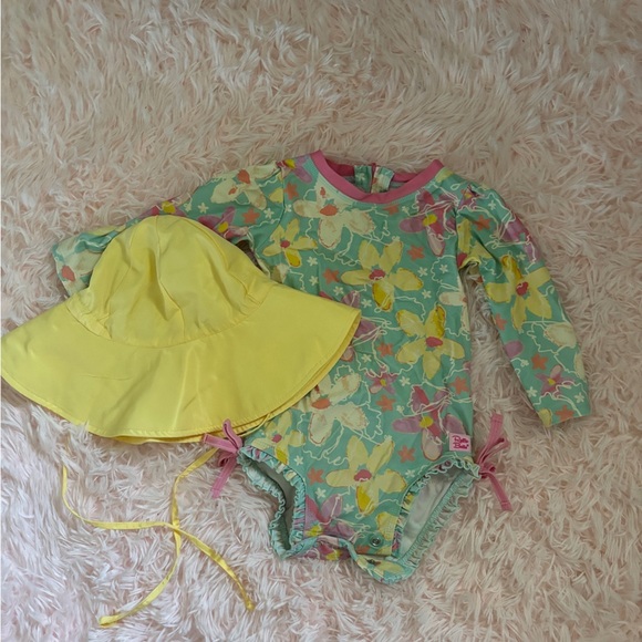 Ruffle butts 12-18 month swimsuit ๐ฉฑ and hat ๐ set - Picture 1 of 6